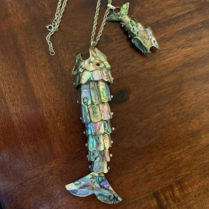 Women’s abalone necklace